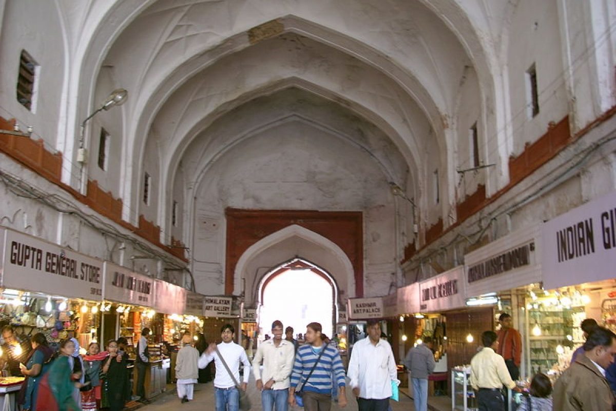 A Trail through the Markets of Old Delhi - FabHotels | Official Blog