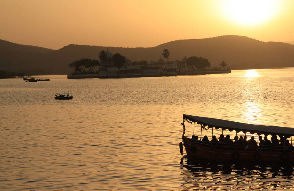 sunset include Dudh Talai on Lake Pichola