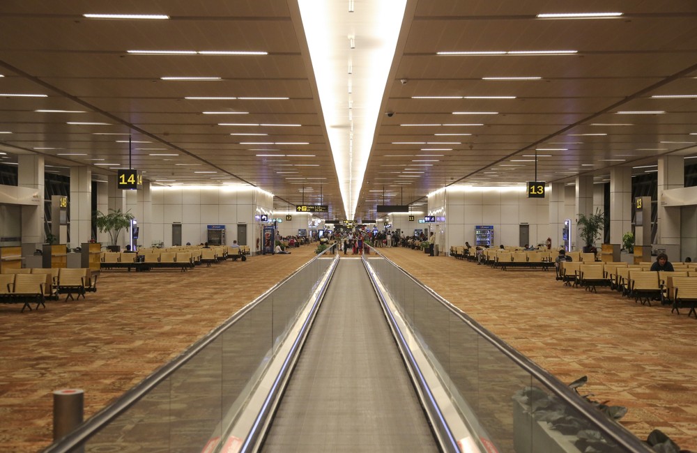 इंदिरा गांधी अंतरराष्ट्रीय हवाई अड्डा- (डीईएल)