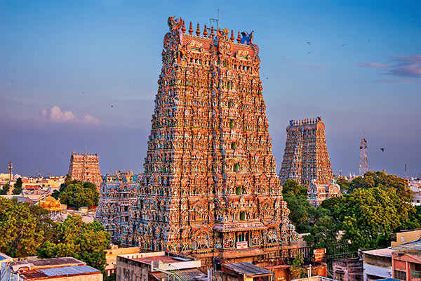 Why you should be visiting Meenakshi Amman Temple on your Next Trip?