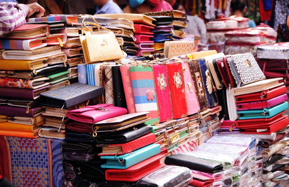 Sarojini Nagar, Delhi| Most Iconic Markets in India for Shopping