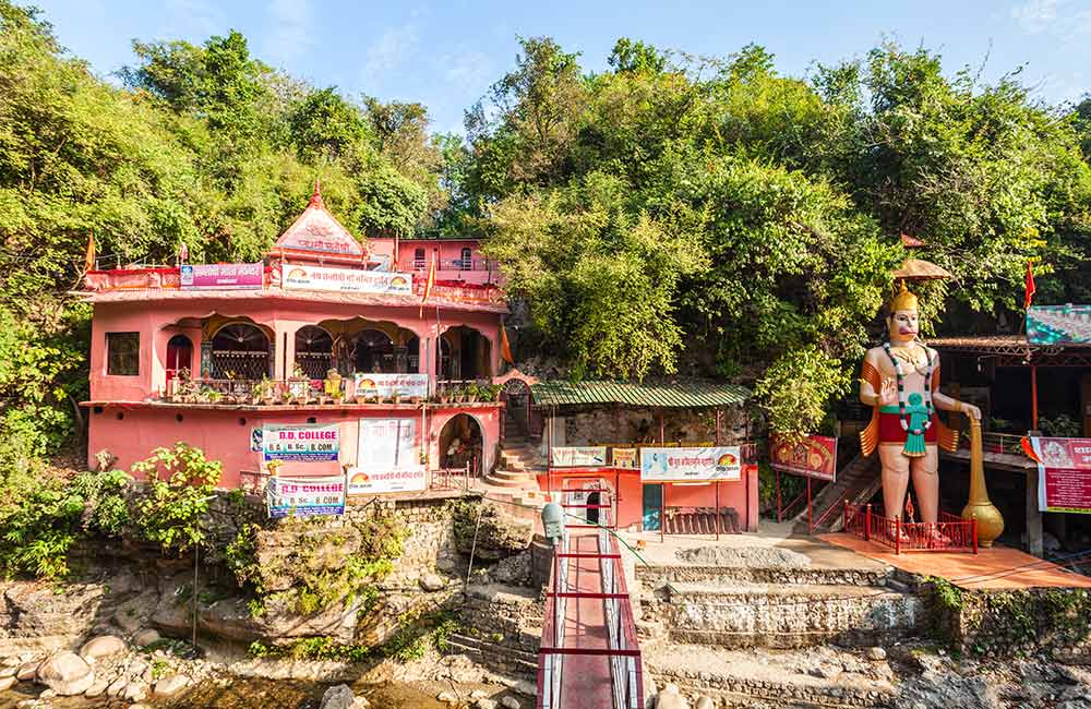 Tapkeshwar Temple | Things to Do in Dehradun