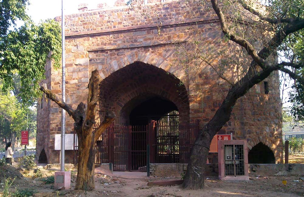 These Haunted Places in Delhi will Put all Brave Hearts to the Test