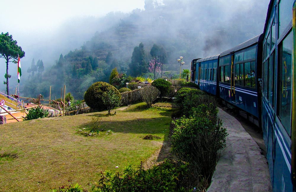 Darjeeling Himalayan Railway | Best Bollywood Locations in India