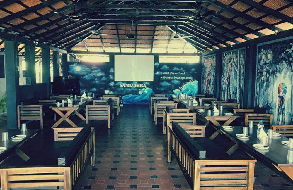 Drizzle by the Beach | Best Pubs in Chennai