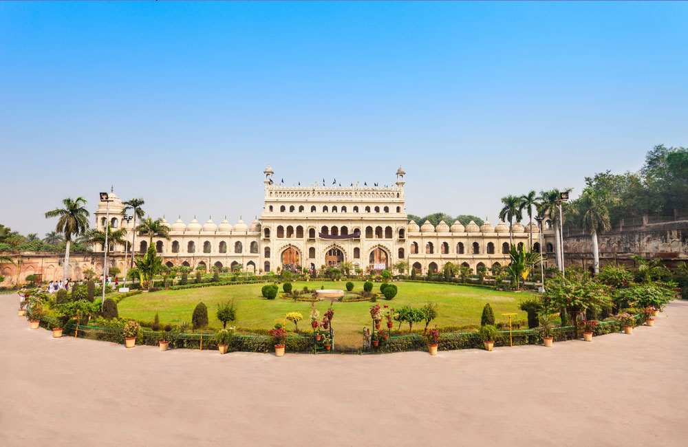 Bara Imambara | historical places in Lucknow