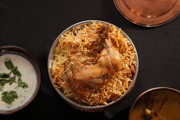 9 Best Restaurants in Vijayawada (2022) Veg, Non-Veg and Street Food