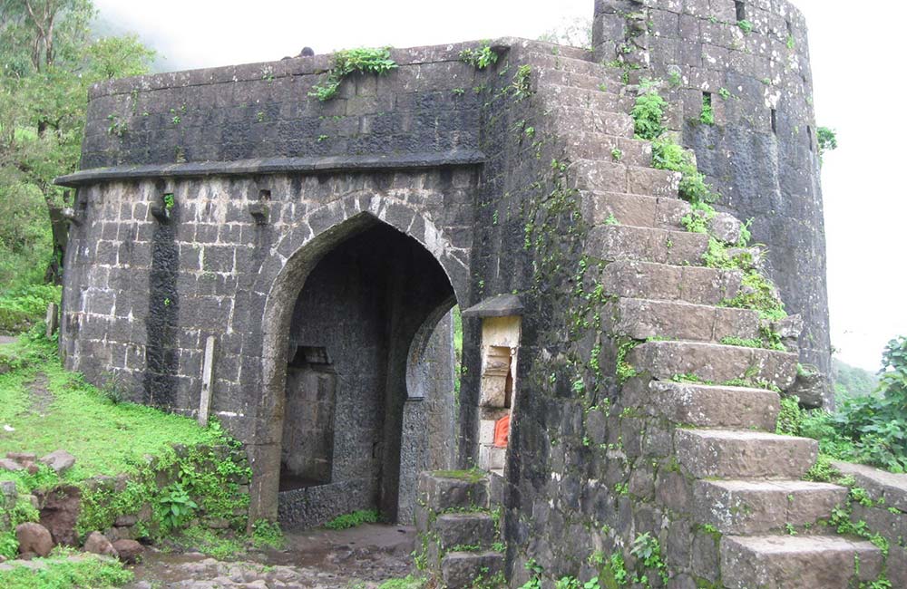 Purandar Fort | Forts near Pune within 100 km