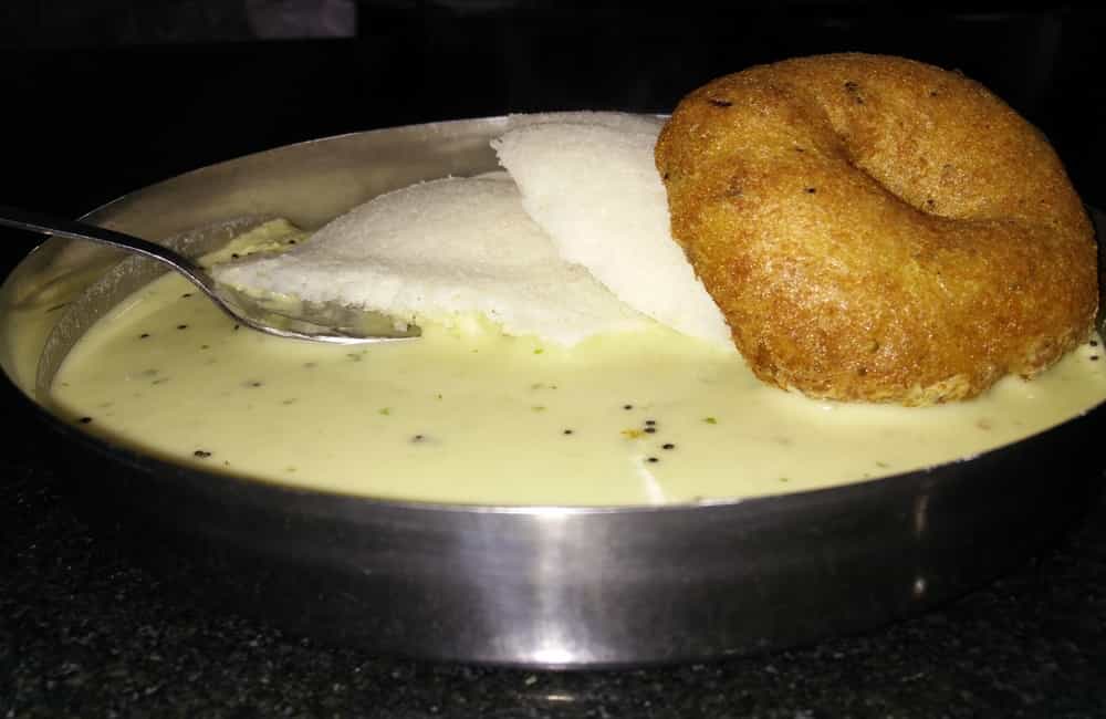 Idli-Dosas at Brahmin’s Coffee Bar | Among the Best Street Food Places in Bangalore