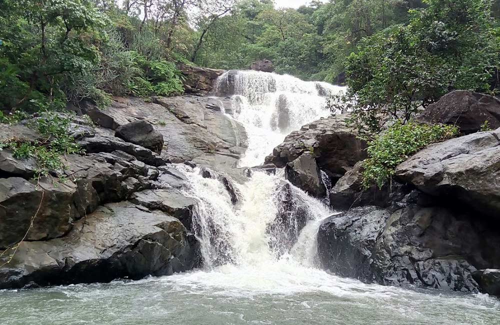 Chinchoti Waterfall 