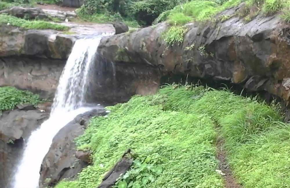 Bhagirath Waterfalls, Vangani 