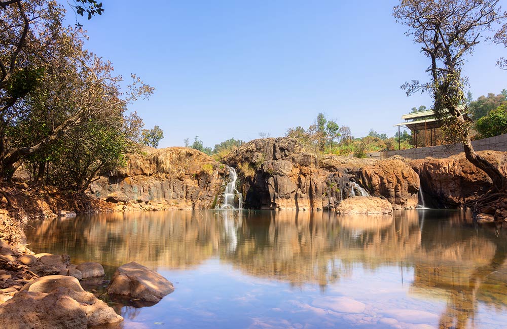 Lingmala Waterfall