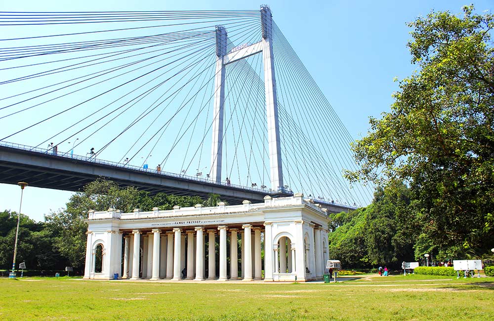 Places to Visit in Kolkata for Couples | Prinsep Ghat