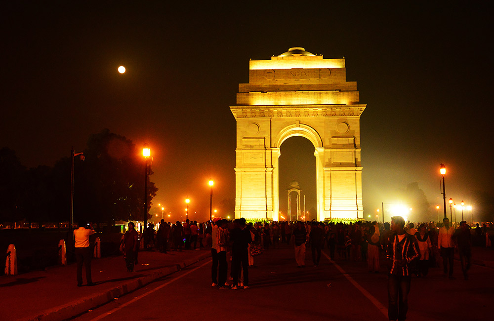 Places to Visit in Delhi at Night, Best Night Out Places in Delhi