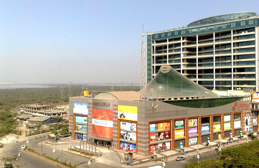 Raghuleela Mall, Mumbai