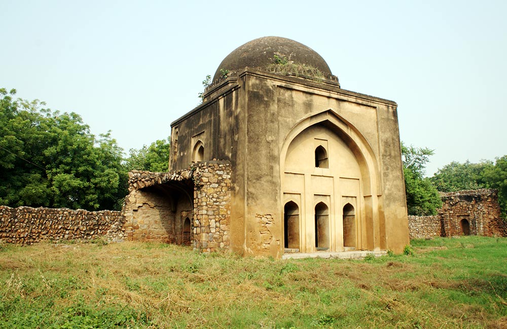 Siri Fort | Forts in Delhi to Visit