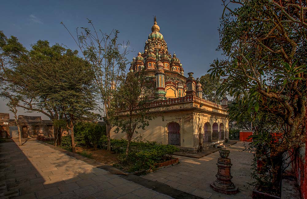 Temples, églises Forts (pour les amateurs d'histoire) | Lieux à visiter à Pune entre amis pendant la journée