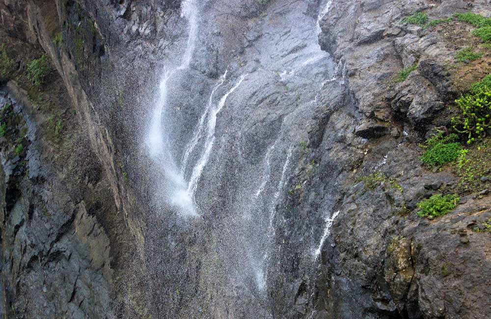 Reverse Waterfall | safe waterfalls near pune within 200 km