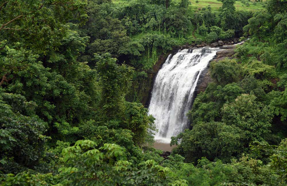 Vihigaon Waterfalls | Waterfalls near Pune within 300 km