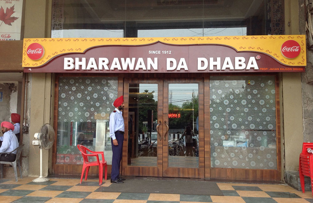 Bharawan Da Dhaba | Veg Restaurants in Amritsar