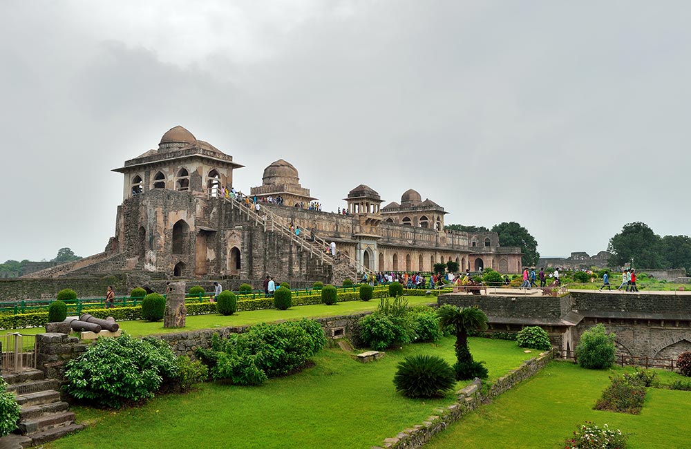 Mandu, Madhya Pradesh (366 km) | Hill Stations near Ahmedabad within 400 km