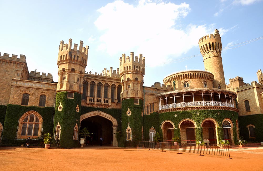  Bangalore Palace | Best Historical Places in Bangalore