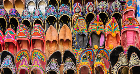 Places for Street Shopping in Lucknow to Shop like a Nawab