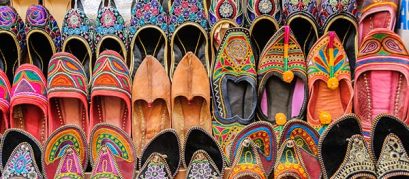 Shop like a Nawab at These Amazing Places for Street Shopping in Lucknow