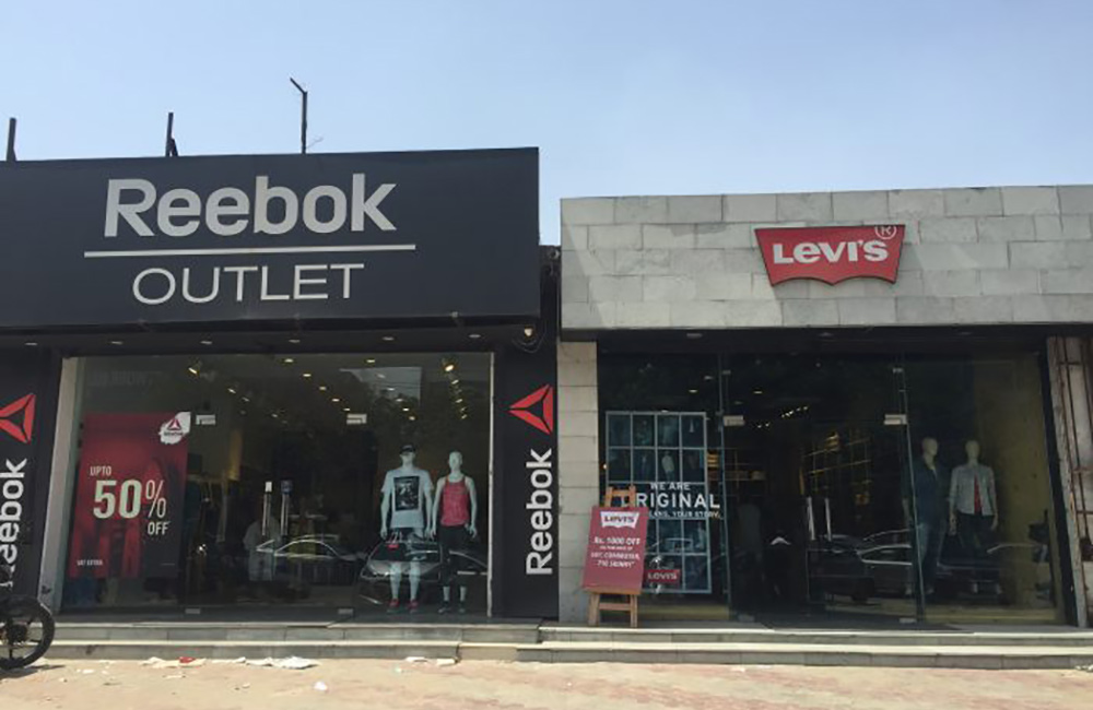 reebok seconds store in kolkata