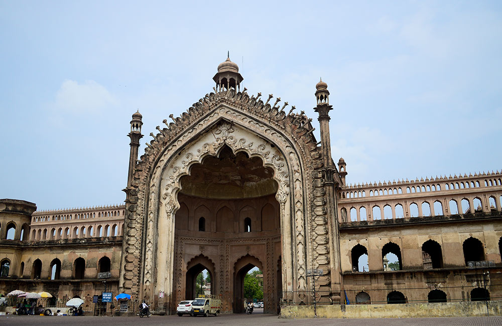 Soak in the Grandiose of Rumi Darwaza