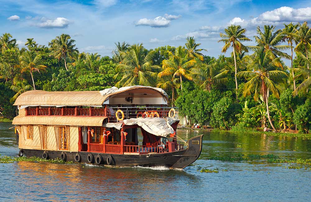 Houseboat on Vembanad Lake | Long Weekend 2019