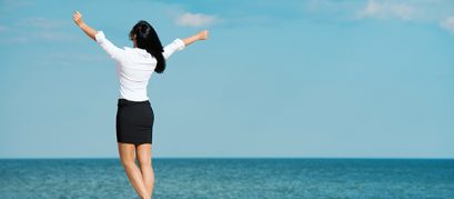 Top 8 Tips to Travel Without Quitting Your Job