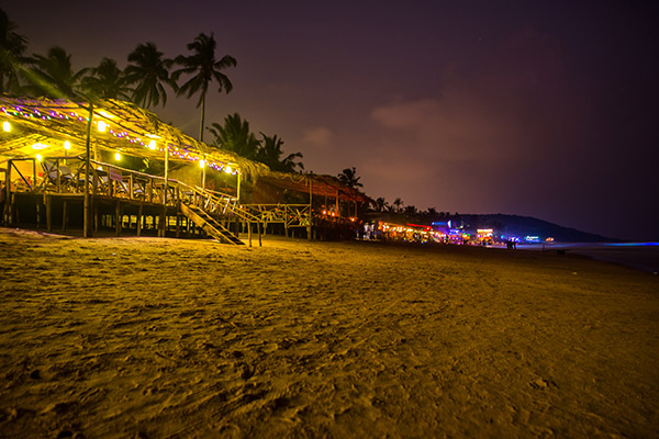 beaches to visit in goa at night