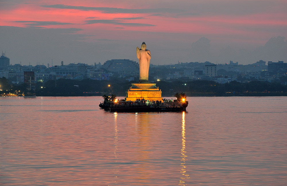 Hussain Sagar Lake | #3 of 11 Best Places to visit in Hyderabad at Night