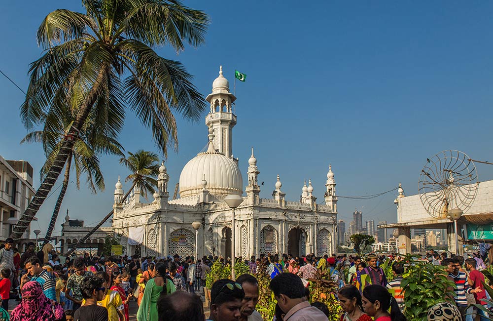 Haji Ali Dargah | Img source shutterstock.com