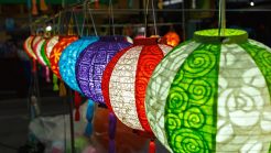 10 Awesome Places for Shopping in Delhi