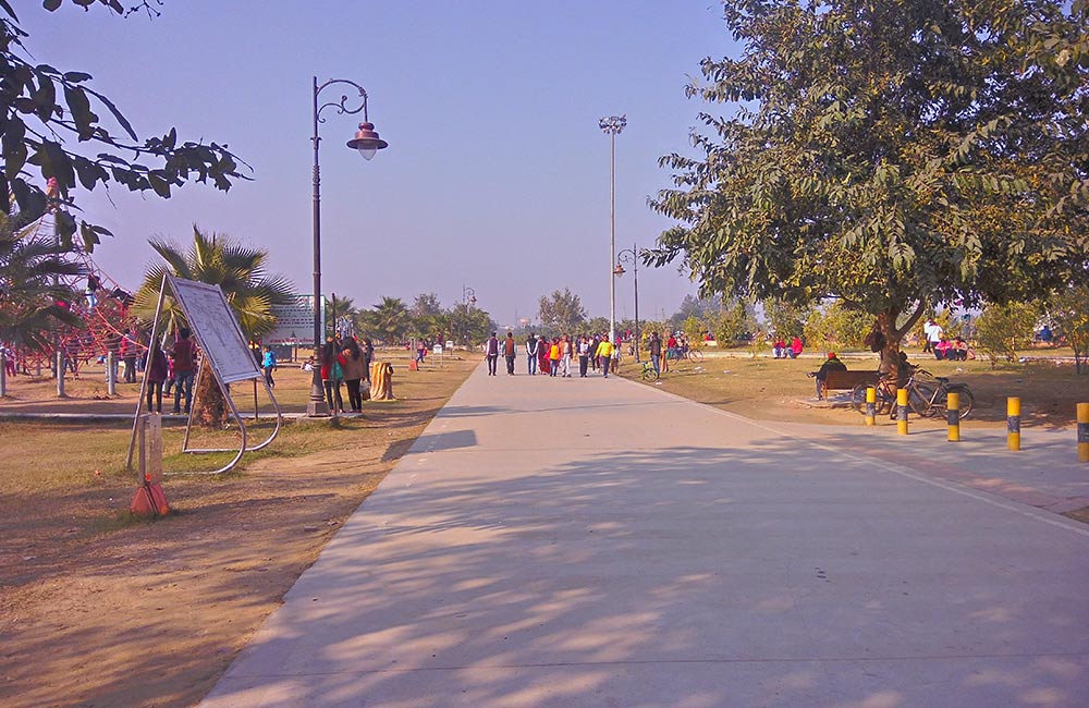 Janeshwar Mishra Park, Lucknow