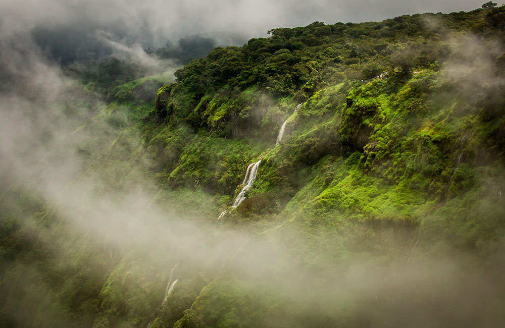 Lingmala Waterfall