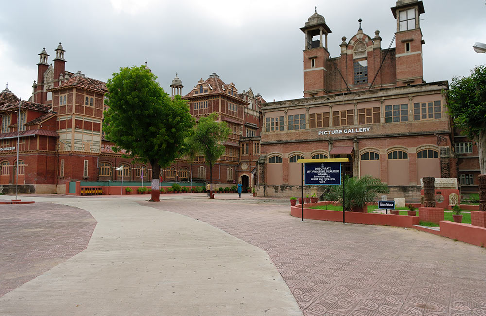 Maharaja Fatehsingh Museum,Vadodara