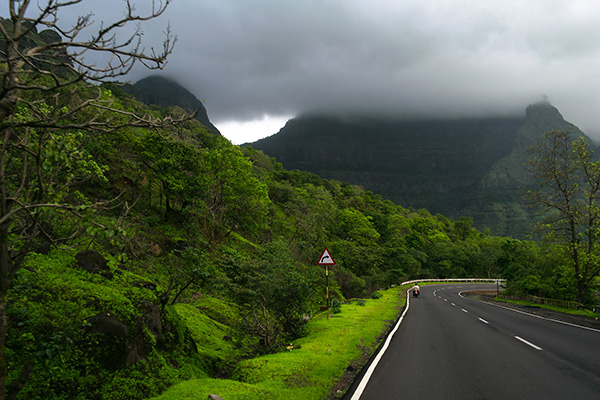 Top 18 Places to Visit near Pune within 100 km