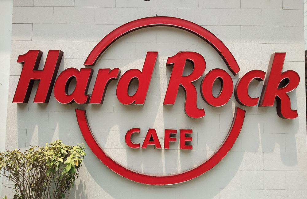 Hard Rock Café | Best Pubs in Park Street, Kolkata