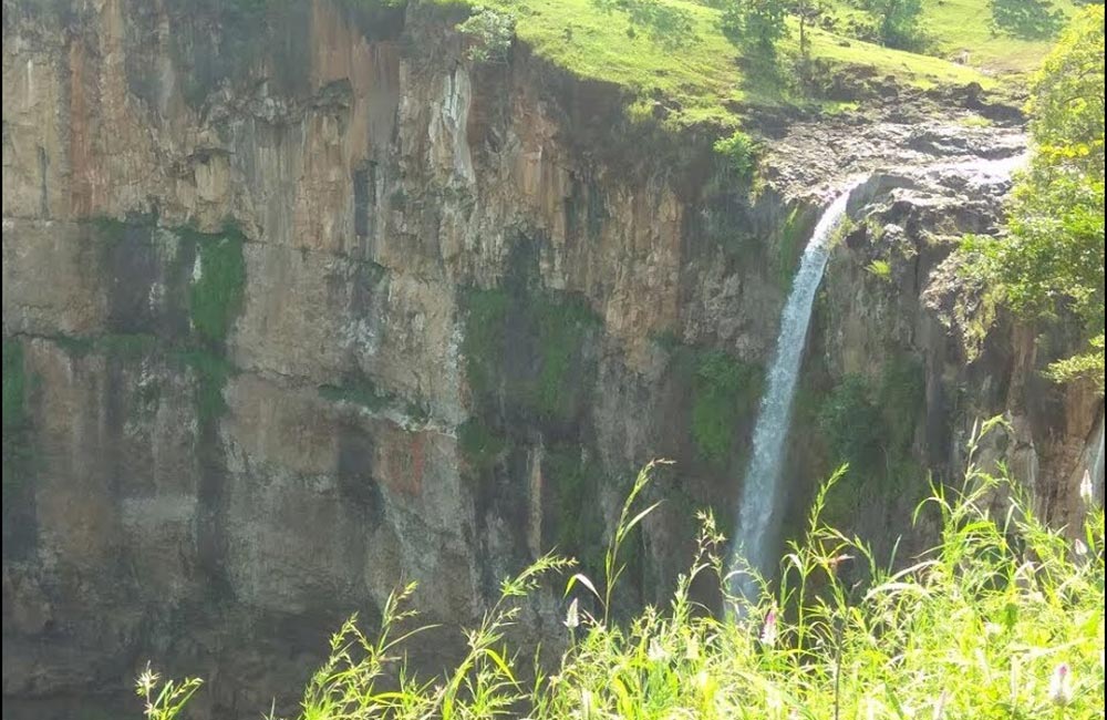 Gidiya Khoh Falls