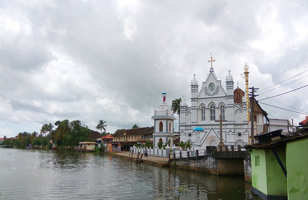 near by alleppey tourist places