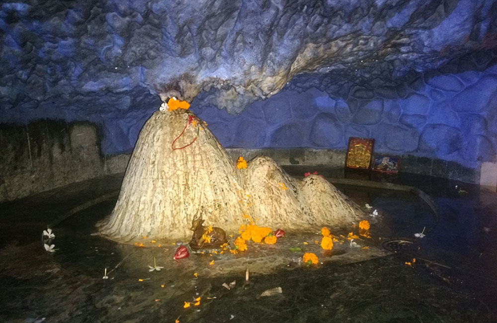 Tapkeshawar Temple Dehradun