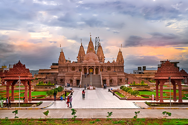 Your Guide to the 6 Most Beautiful Temples in Pune