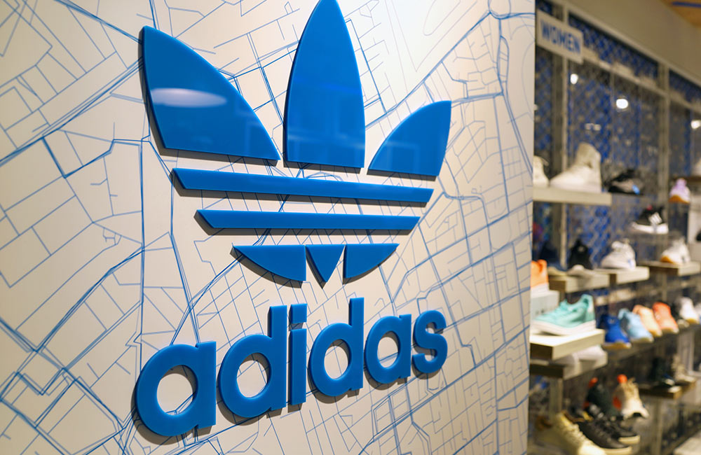 vr mall adidas