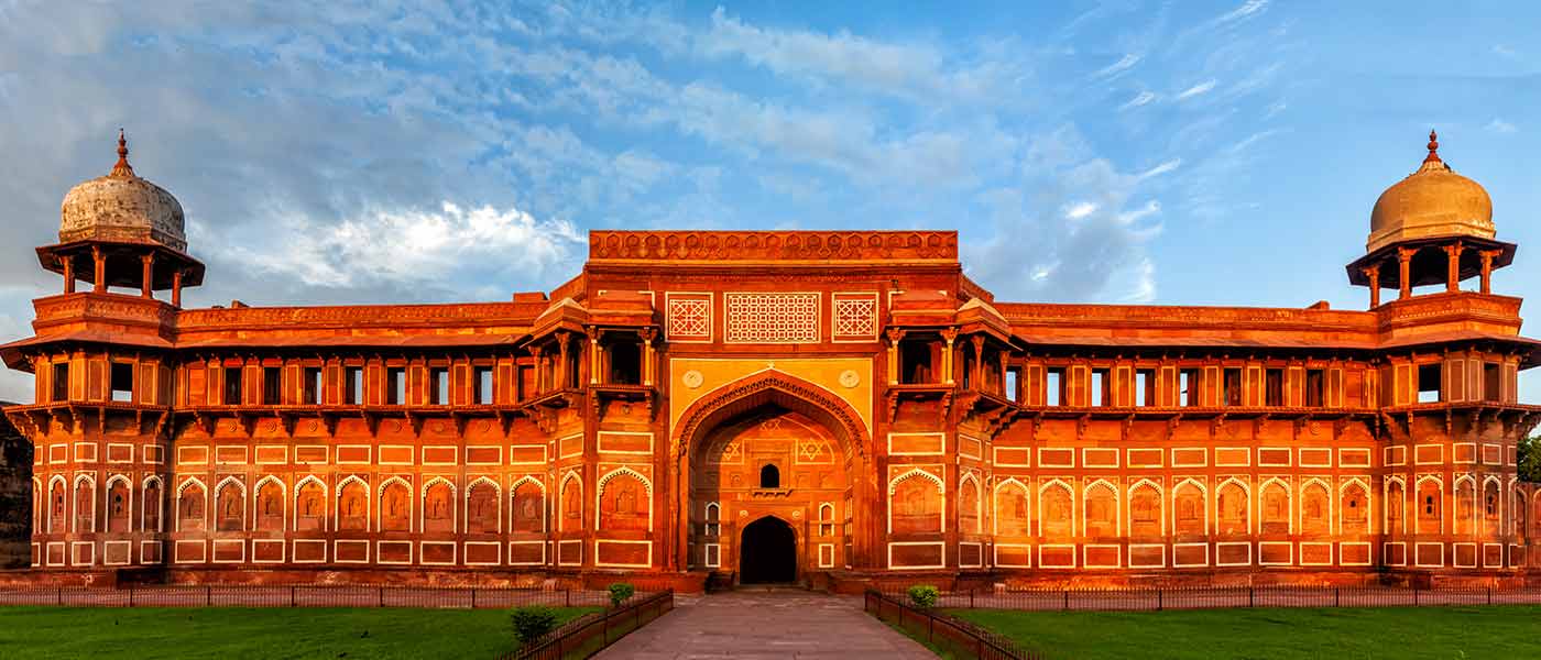 Agra Fort: Information, Timings, Entry Fee, Architecture