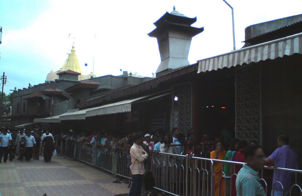 Dwarkamai Mosque, Shirdi