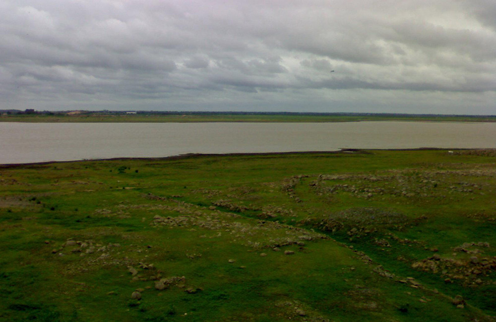 Himayat Sagar Lake