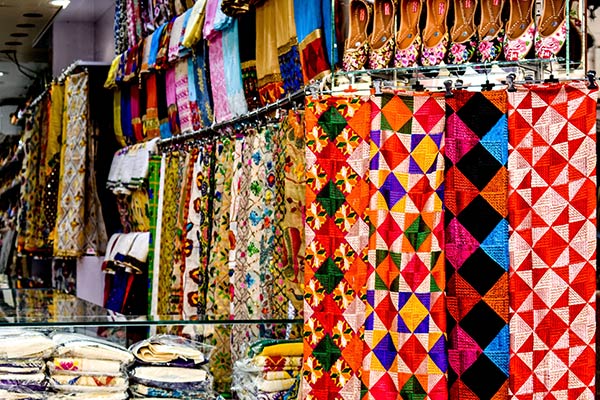 Explore 8 Wonderful Shopping Places in Amritsar